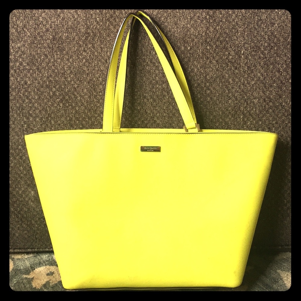 Preowned kate spade bright yellow leather tote